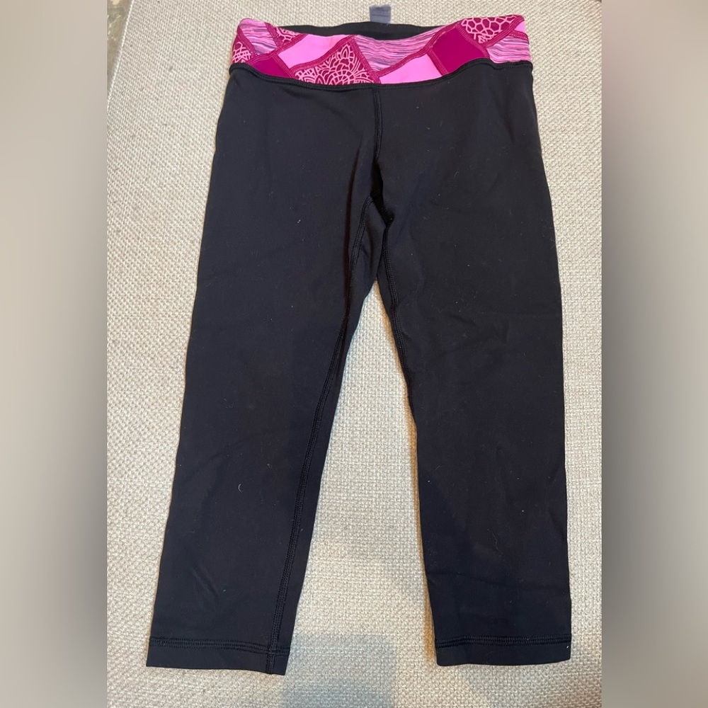 🔸Ivivva by Lululemon🔸Girls Reversible Leggings.